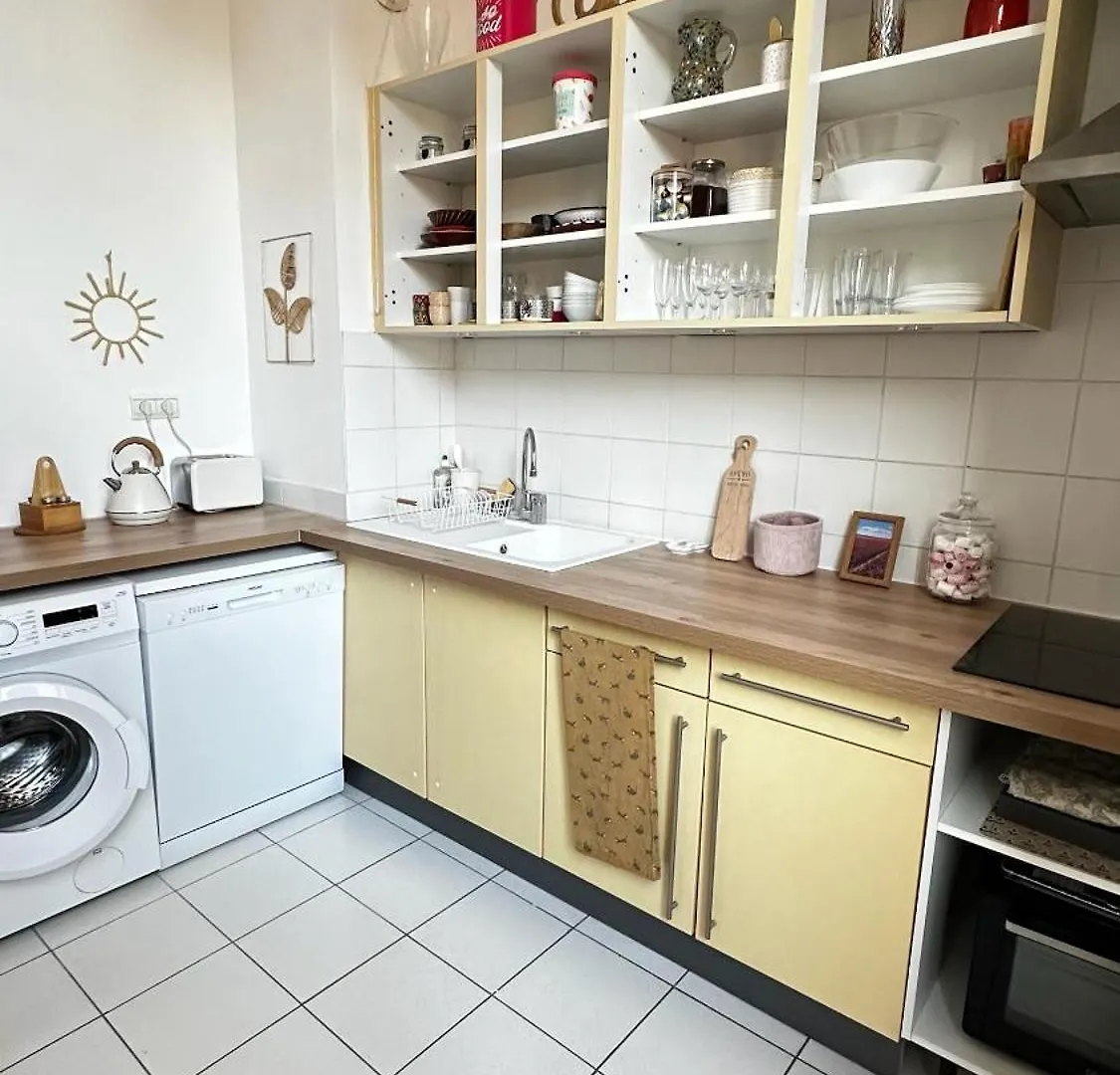 Appartement Intra-Muros Climatise Coeur Historique Avignon France